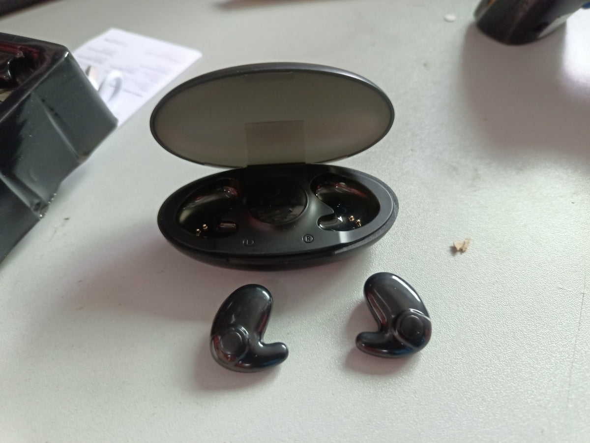 Compact Bluetooth wireless earbuds with USB-C charging case, product image 5 of 10